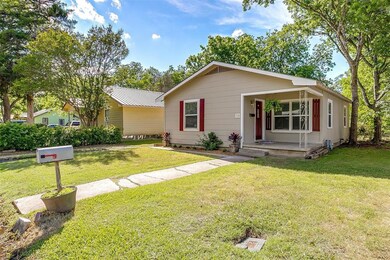 310 Turner St, Cleburne, TX 76033 - photo 2