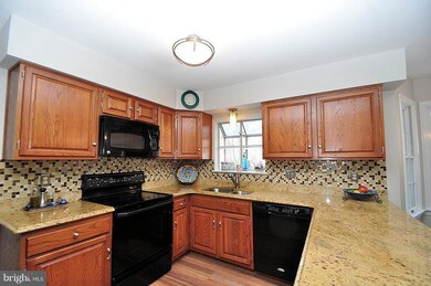 8812 Doves Fly Way, Laurel, MD 20723 - photo 2