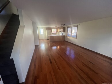 2 Allspice Ln unit 2, Glastonbury, CT 06033 - photo 2