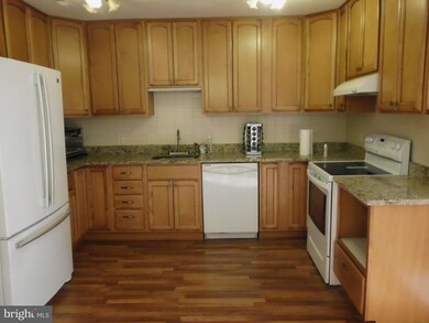 3165 Adderley Ct, Silver Spring, MD 20906 - photo 5