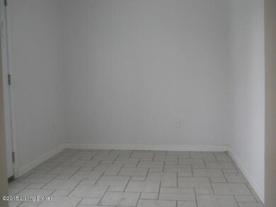 6708 dining area.jpg