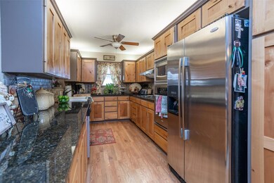 1920 Tulane Ave, Gainesville, TX 76240 - photo 7