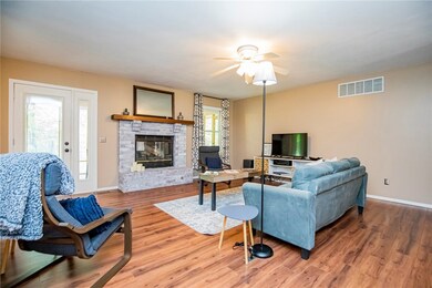 1 Wigan Ln, Bella Vista, AR 72714 - photo 5