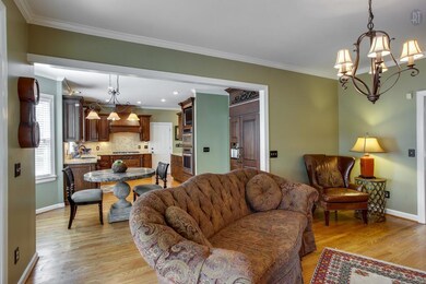 Spacious flow for entertaining