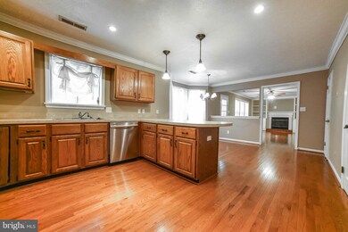 23083 Almond Ct, California, MD 20619 - photo 6