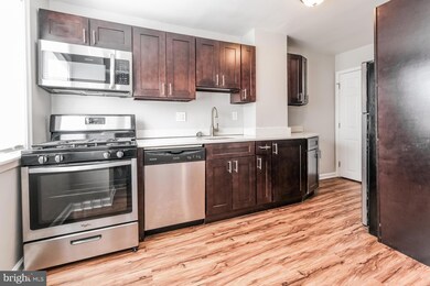 8539 Chestnut Oak Rd, Parkville, MD 21234 - photo 6