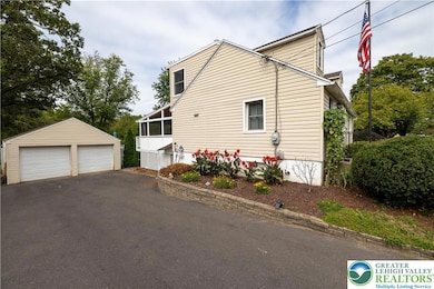 2 Car Detached Garage