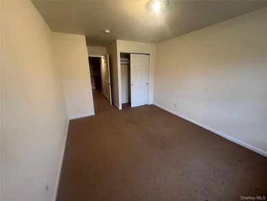 408 Carpenter Ave unit 24, Newburgh, NY 12550 - photo 7