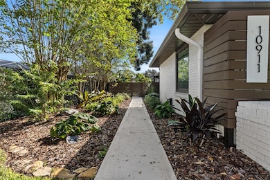 10911 Victoria Arbor Way, Temple Terrace, FL 33617 - photo 3