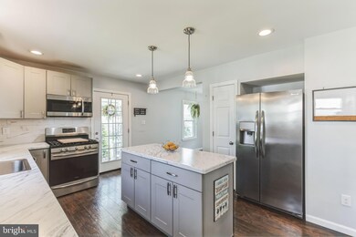 533 N Delaware St, Paulsboro, NJ 08066 - photo 5