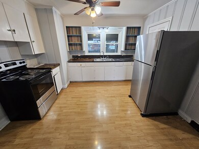 900 Cowan Ave, Shelbyville, TN 37160 - photo 6