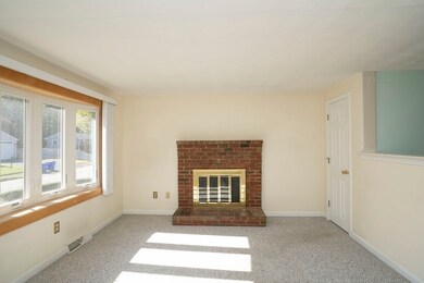 150 Manzella Ct, Rockland, MA 02370 - photo 3