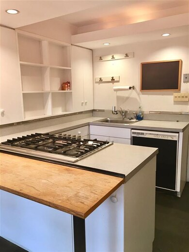 122 Wayne St, Jersey City, NJ 07302 - photo 4