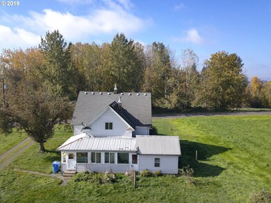 94425 Lovelake Rd, Junctioncity, OR 97448 - photo 5