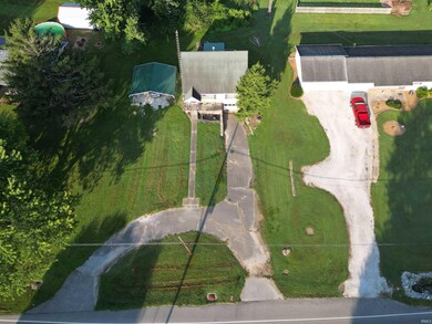 1326 N Vincennes Ave, Petersburg, IN 47567 - photo 2