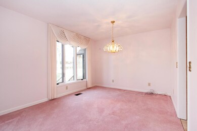 06_Dining Room View 1