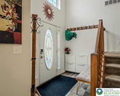 2127 Warwick Cir, Tobyhanna, PA 18466 - photo 5