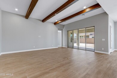 003_Living Room