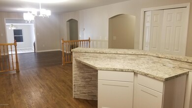 521 Lower Middle Creek Rd, Kunkletown, PA 18058 - photo 5