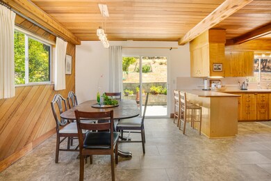 337 NE Scenic Dr, Grants Pass, OR 97526 - photo 6