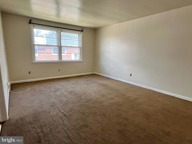 706 Longacre Ct, Lansdowne, PA 19050 - photo 3