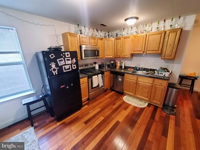 1525 N 17th St unit 3, Philadelphia, PA 19121 - photo 4