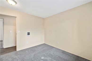 unlisted-address, Everett, WA 98208 - photo 7