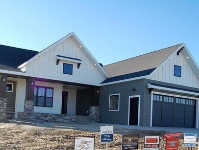 4710 Marsh Hawk Dr, Bismarck, ND 58503 - photo 3