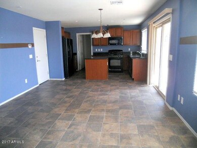 023-301416 - family room & kitchen
