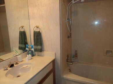 Master Bath/Spa.