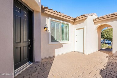 access to THIRD car garage