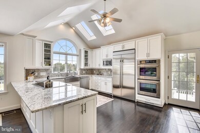 14201 White Water Way, Gaithersburg, MD 20878 - photo 7