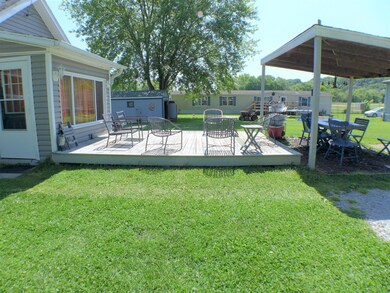 954 Charles St, Logan, OH 43138 - photo 2