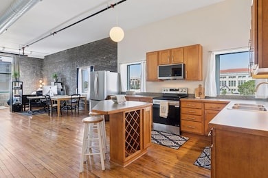 523 Jackson St unit 302, Saint Paul, MN 55101 - photo 3