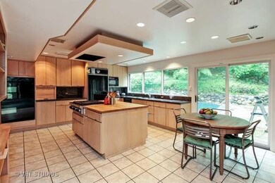 2110 Miraflores Ave, Waukegan, IL 60087 - photo 4