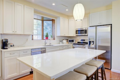 3520 159th St, Flushing, NY 11358 - photo 7