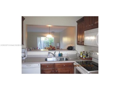8368 SW 152nd Ave unit 45, Miami, FL 33193 - photo 5