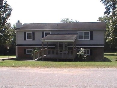 5103 Tarkington Dr, Greensboro, NC 27407 - photo 2