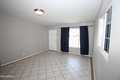 2229 W Avalon Dr, Phoenix, AZ 85015 - photo 4