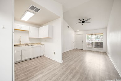 9140 Timber Path unit 3101, San Antonio, TX 78250 - photo 6