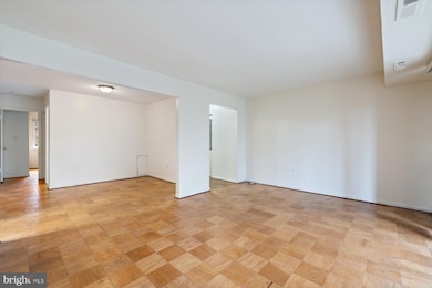 876 College Pkwy unit 102, Rockville, MD 20850 - photo 6