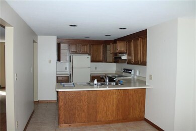 111 Bradley St unit 16, Saco, ME 04072 - photo 6