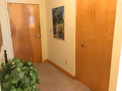 70 Arbor Hill Common unit 11, Brattleboro, VT 05301 - photo 7