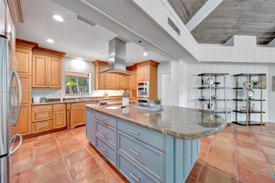 11450 SW 16th St, Davie, FL 33325 - photo 4