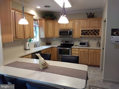 127 Leonard Ln, Harrisburg, PA 17111 - photo 4