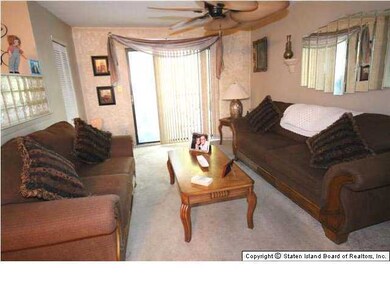 4189 Amboy Rd unit 2B, Staten Island, NY 10308 - photo 2