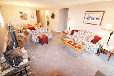 61 Manor Dr unit 1, Lincoln, NH 03251 - photo 6