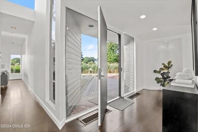 46 Carriglea Dr, Riverside, CT 06878 - photo 4