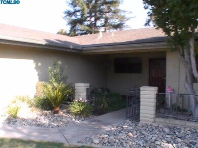 461 Ruma Rancho Ct, Porterville, CA 93257 - photo 3