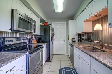 7542 St. Andrews Blvd  (11 of 27)